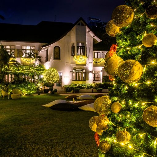 Christmas Movie & Market - Image 3