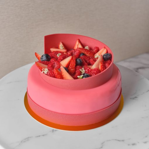 White Chocolate & Berries Cake - Image 2